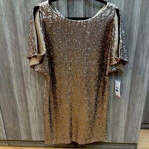 Sequined above the knee 👗 lined brand new with tags